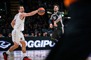 Βίρτους Μπολόνια-Αρμάνι Μιλάνο 89-84: &quot;Καθάρισε&quot; με Χάκετ-Μπελινέλι