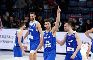 Παπανικολάου: Μονοιάζει ξανά το ελληνικό μπάσκετ