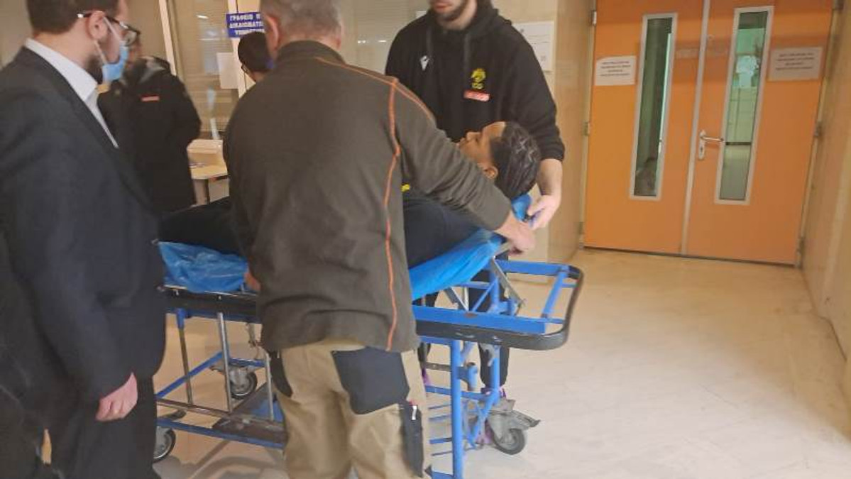ΑΕΚ: Στο νοσοκομείο με διάσειση ο Τίλμαν