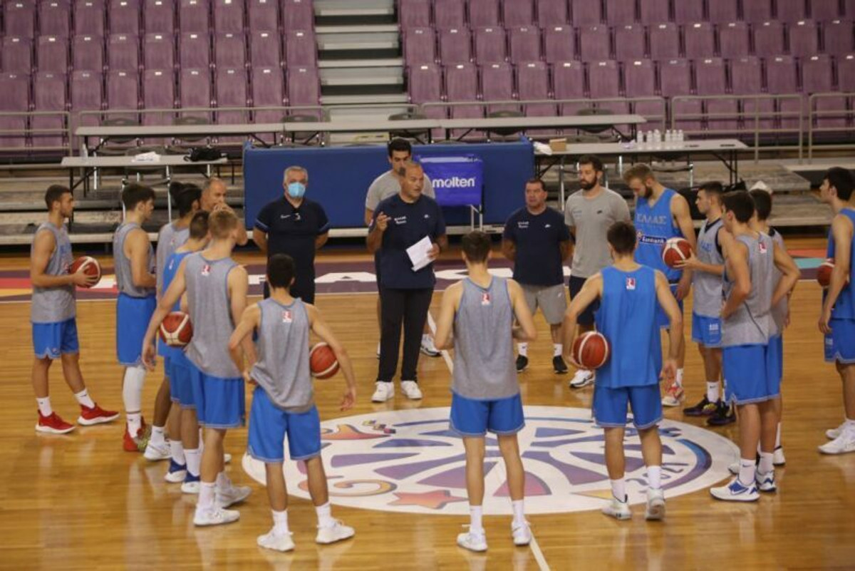 Μανουσέλης (Εθνική Νέων Ανδρών): &quot;Υπάρχει ταλέντο, διάθεση και επιθυμία&quot;