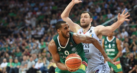 Η Ζαλγκίρις 90-80 και 2-1 τη Λιέτουβος Ρίτας του Μαυροκεφαλίδη