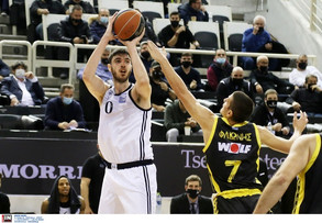 ΠΑΟΚ-Άρης 75-64: Ο Τσαλμπούρης &quot;καθάρισε&quot; στο ντεμπούτο του Λυκογιάννη