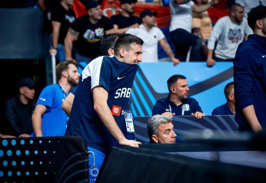 Σερβία: Λήξη συναγερμού με Αβράμοβιτς ενώ επιστρέφει ο Βούκτσεβιτς