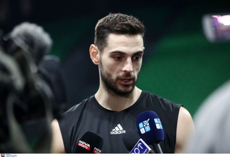 Παπαπέτρου: "Εξαιρετικός κόουτς ο Σπανούλης, μας έχει λείψει ο Δ. Γιαννακόπουλος"