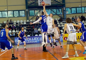 Β&#039; Εθνική: &quot;Διπλό&quot; στο Ληξούρι ο Ηλυσιακός, νίκη για τον ΟΦΗ επί της Πεύκης
