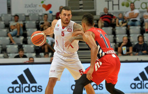 Με 32 πόντους του Μάικ Τζέιμς, η Αρμάνι 82-77 την Μπάγερν!
