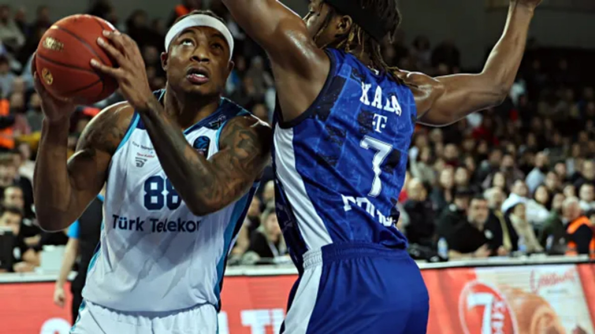EuroCup: Στους &quot;8&quot; η Τουρκ Τέλεκομ, 77-69 την Μπρέσια (pic)