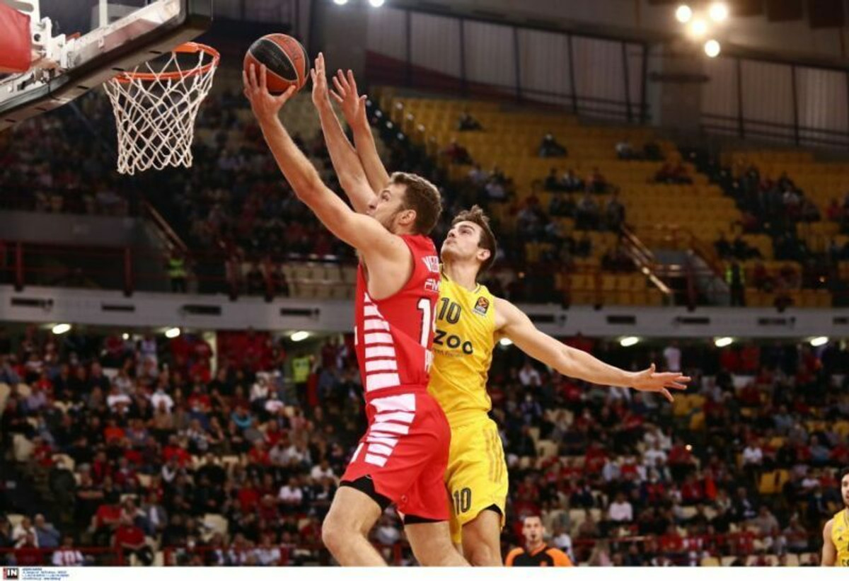 Δείτε πώς ο Ολυμπιακός νίκησε 86-76 την Άλμπα Βερολίνου (video)