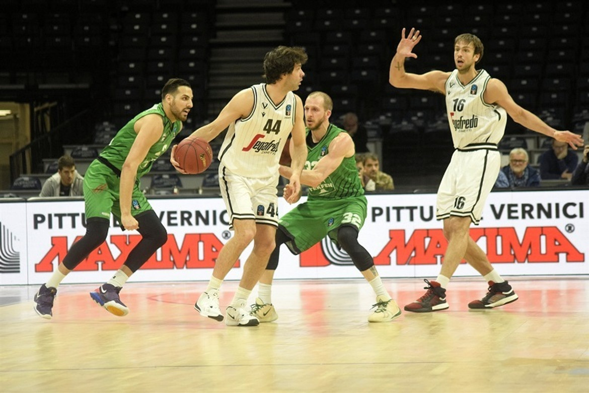 Eurocup: Πέρασε στους &quot;8&quot; η Βίρτους, 106-96 την Νταρουσάφακα