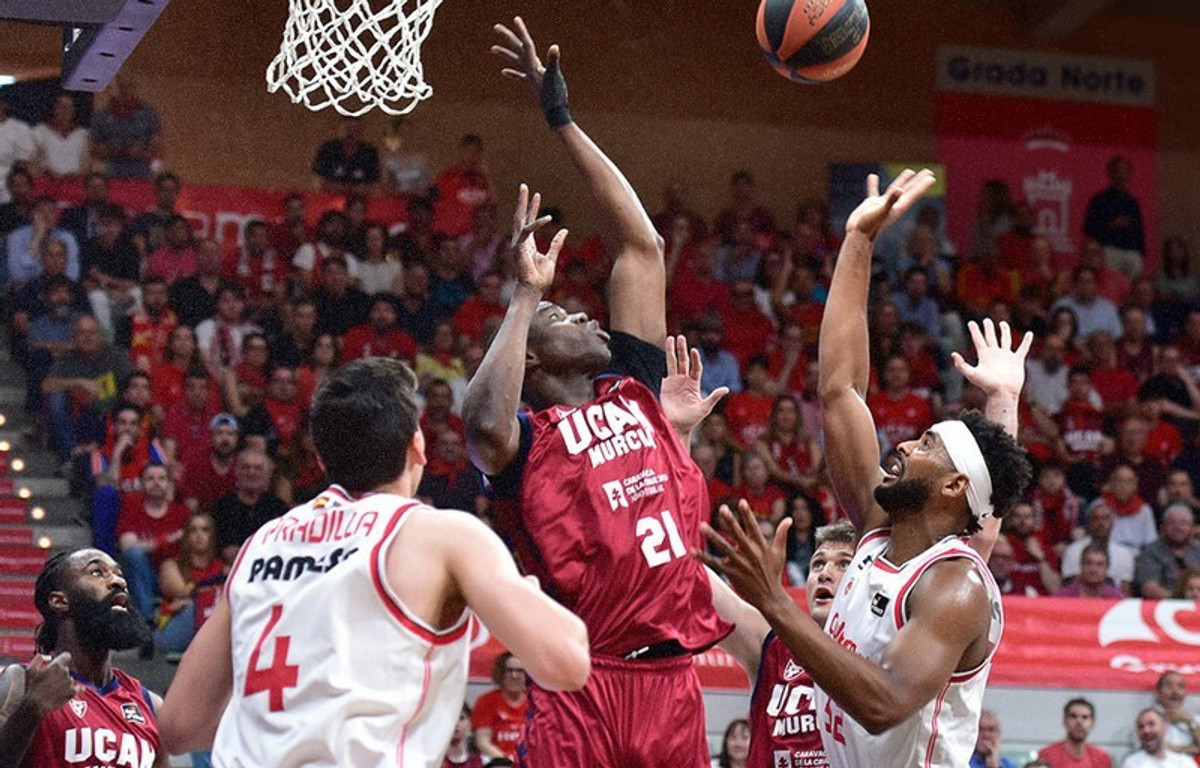 Liga Endesa: Η Βαλένθια 83-72 στη Μούρθια και 1-1