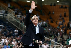 Θερμό χειροκρότημα στη βράβευση Πεδουλάκη στο ΟΑΚΑ (video&amp;pics)