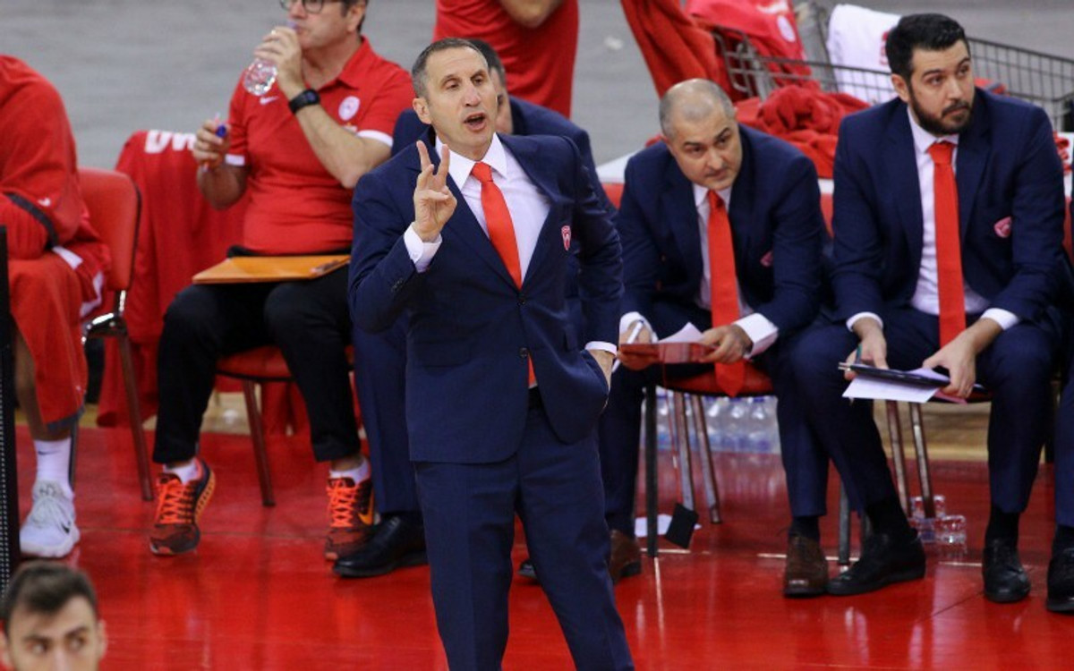 Μπλατ: &quot;Είμαι περήφανος για το πώς αντέδρασαν οι παίκτες μου&quot;