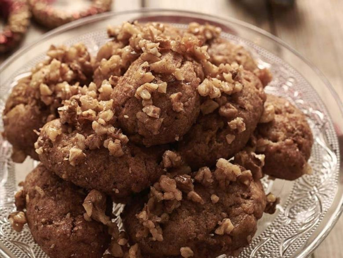 Υγιεινά energy balls με τα μελομακάρονα που περίσσεψαν