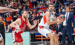 Αρμάνι Μιλάνο-Εφές 48-64: Break με φοβερή άμυνα και Λάρκιν