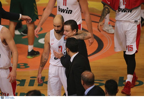 Η αγκαλιά Σπανούλη-Πιτίνο! (pics)