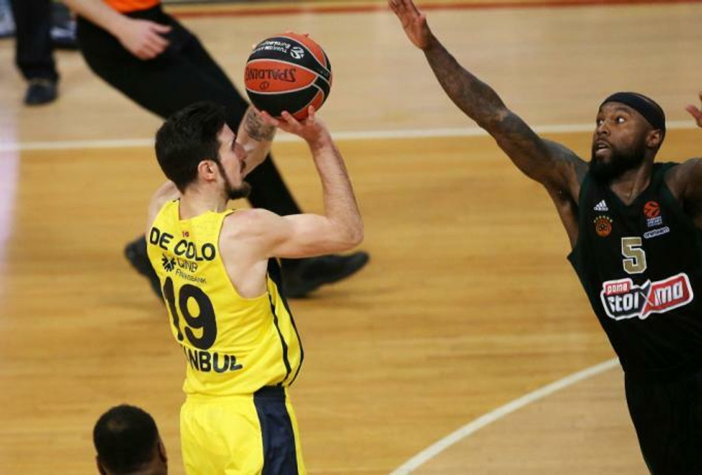 Euroleague: &quot;Έπρεπε να δοθεί φάουλ και 3 βολές στον Ντε Κολό&quot;! (video)
