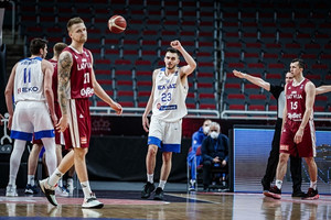 Κώστας Παπαδάκης: Το θετικό του ντεμπούτο στην Εθνική (vid &amp; pics)