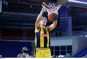 Η ΑΕΚ 99-91 τον ΠΑΟΚ με τρομερό Κουζμίνσκας, εξασφάλισε την 7η θέση και παίζει με Ολυμπιακό (pics &amp; vids)