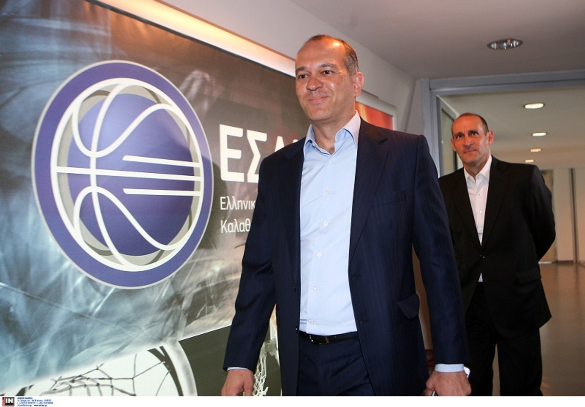 Με τα έγγραφα της ΚΕΔ για Αναστόπουλο στη VTB ο Ολυμπιακός