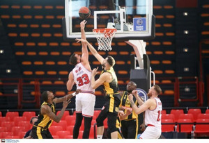 Ολυμπιακός-ΑΕΚ 79-71: Τα highlights του ντέρμπι (vid)