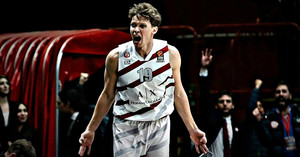 Εξετάζει και Κουζμίνσκας ο Ολυμπιακός!