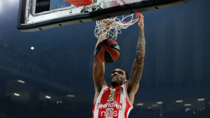 &quot;Καθάρισε&quot; με Μπόλομποϊ ο Ερυθρός Αστέρας 81-73 τη Μακάμπι Τελ Αβίβ (vid)