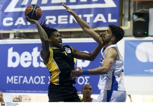 Ιωνικός-ΑΕΚ 59-65: Με άμυνα και Γκρίφιν το πολύτιμο διπλό (pics)
