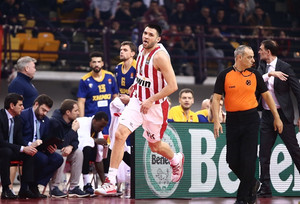 Σταθερός στην τετράδα ο Ολυμπιακός 71-57 τη Χίμκι Μόσχας