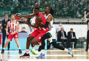 Παναθηναϊκός-Ολυμπιακός: H photo gallery και τα βίντεο από το πρώτο ημίχρονο