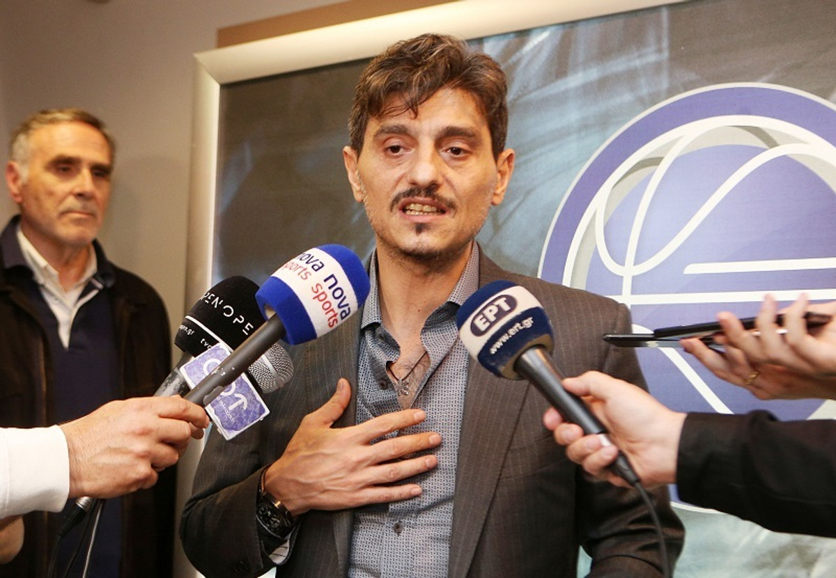 Δ. Γιαννακόπουλος: &quot;Να σεβαστούν το μπάσκετ οι διοικούντες του Ολυμπιακού&quot;