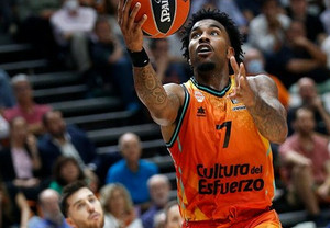 Βαλένθια-Άλμπα Βερολίνου 87-73: Το καθάρισε ο Τζόουνς