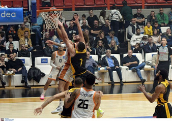 Οι τηλεοπτικές μεταδόσεις της ημέρας με ελληνικό... &quot;εμφύλιο&quot;