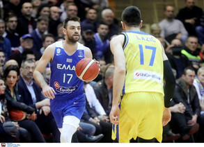 Στις προπονήσεις της ΑΕΚ ο Βαγγέλης Μάντζαρης
