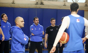 Καμπερίδης: &quot;Τα παιδιά ανταποκρίνονται 100%, υπάρχει διάθεση και κίνητρο από όλους&quot;