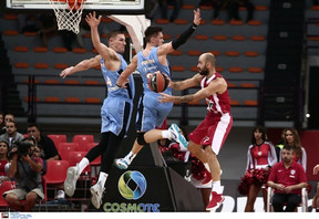 Η Ζενίτ πέρασε από το ΣΕΦ στην παράταση 77-68 τον Ολυμπιακό (gallery)