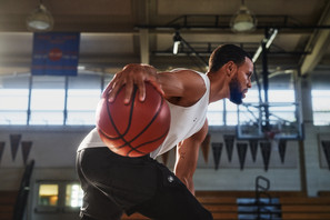 Το UA Curry 11 “Girl Dad” έρχεται για μια νέα γενιά κορυφαίων επιδόσεων