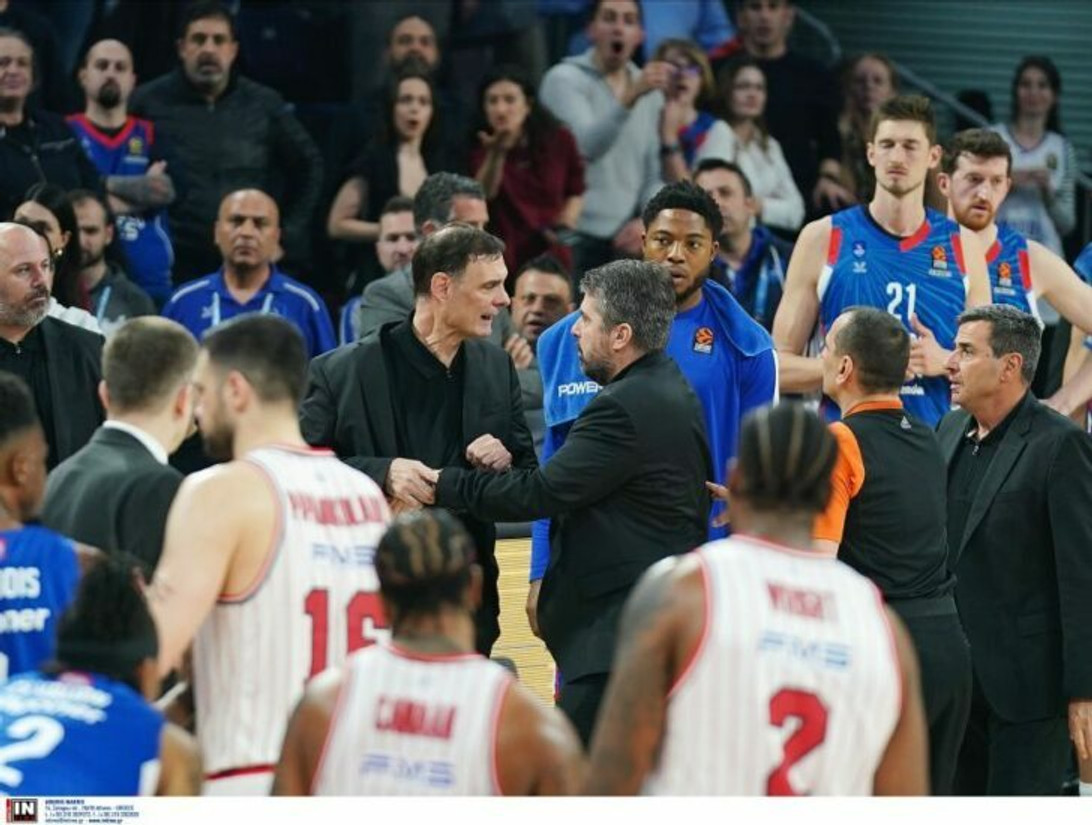 EuroLeague: Πρόστιμα σε Μπαρτζώκα και Μπάνκι