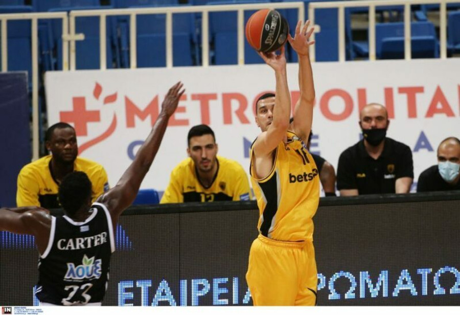 Ελληνικός Ερυθρός Σταυρός και ΕΣΑΚΕ ενώνουν τις δυνάμεις τους για καλό σκοπό (vid)