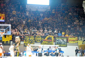 Με τον κόσμο της η ΑΕΚ στην Πάτρα για το Super Cup