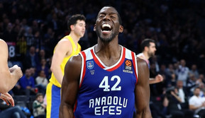Nτεμπούτο με ήττα για τον Σφαιρόπουλο στη Μακάμπι (video)