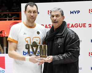 Από τα χέρια του &quot;Νουρέγιεφ&quot; το MVP στον Μαυροκεφαλίδη