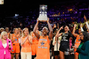 WNBA All Star Game: Νικήτρια η ομάδα της Στιούαρτ, MVP η Λόιντ (vids)