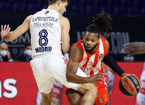 &quot;Βόμβα&quot; του Ερυθρού Αστέρα στη Μαδρίτη, 79-77 τη Ρεάλ! (pics)