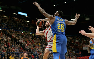 Σπουδαία νίκη η Αρμάνι στο Μιλάνο, 87-83 τη Μακάμπι Τελ Αβίβ (video)