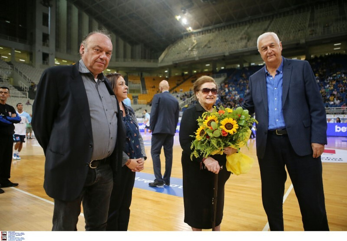 Η ΑΕΚ τίμησε τη μνήμη του Νίκου Μήλα (pics)