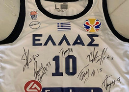 Δημοπρατείται φανέλα του Σλούκα για καλό σκοπό από τον ΠΣΑΚ