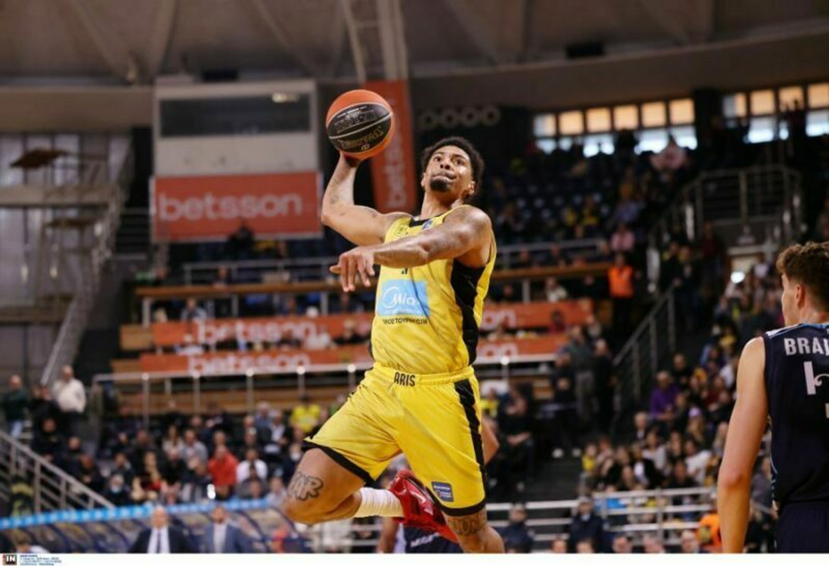 EuroCup: Γκάλινατ και Χαρέλ στο Top 10 στις τάπες της κανονικής περιόδου