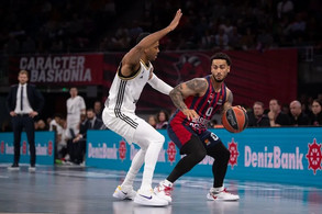 Σαρωτική η Μπασκόνια 111-75 τη Βιλερμπάν