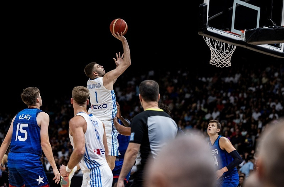 Ρογκαβόπουλος: &quot;Πιο προετοιμασμένοι στο επόμενο&quot; - Για βελτίωση μίλησε ο Λαρεντζάκης
