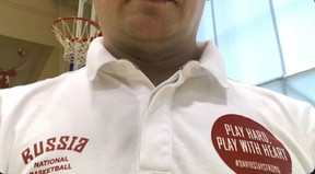 Με μπλούζες που γράφουν &quot;David Stay Strong&quot; η Εθνική Ρωσίας στη Media Day!